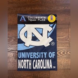University of North Carolina Tar Heels Burlap Yard or Garden Flag